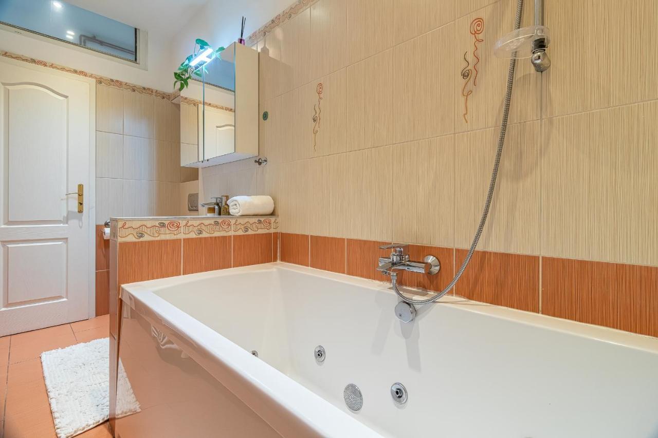 Apartment Trendy In Pressburg